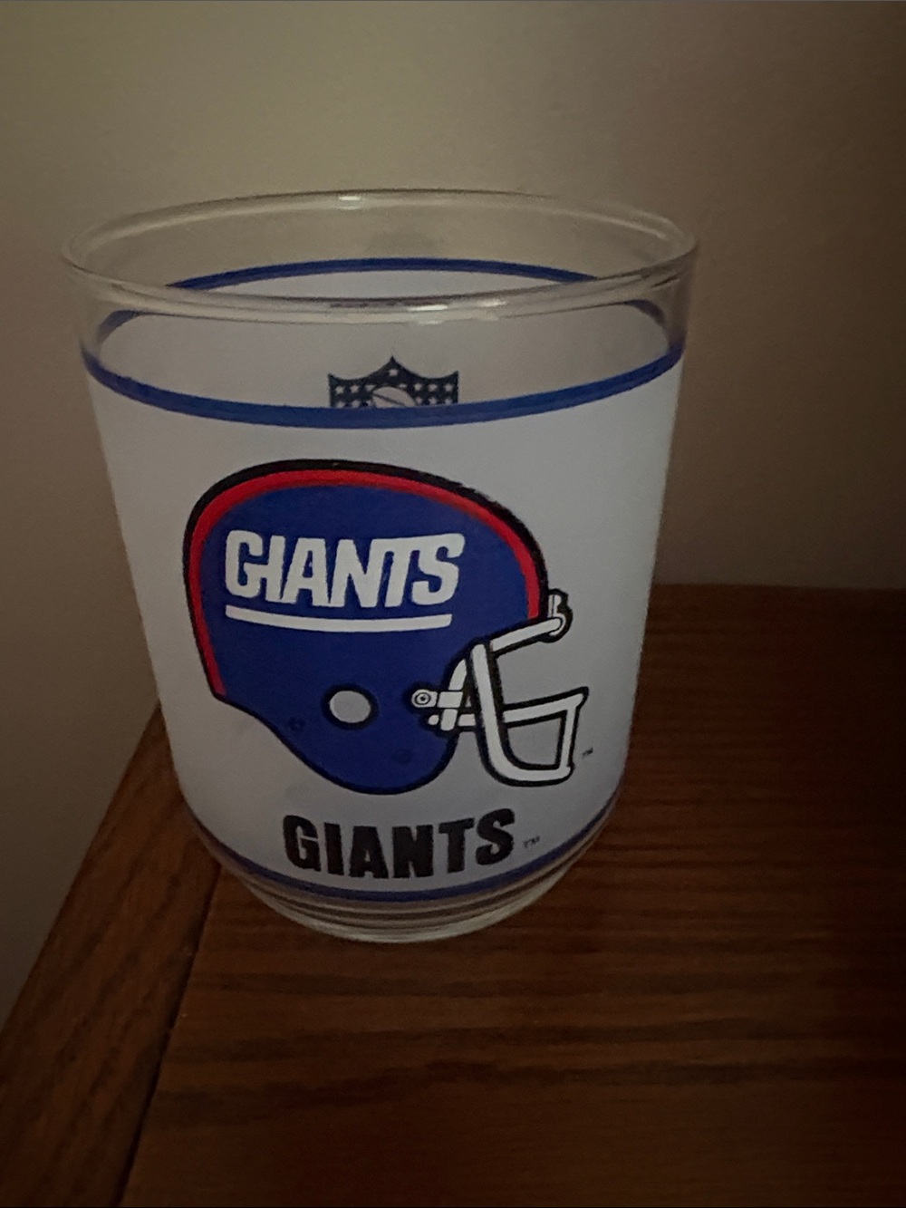 Vintage NFL New York Giants frosted glass from mobile